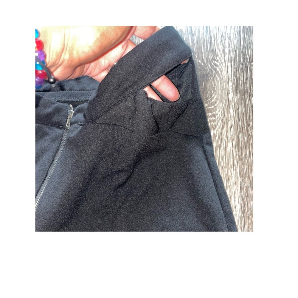 NWOT BLACK PULL ON PANTS WITH ZIPPER FRONT AND COOL DETAILS! - Picture 4 of 7